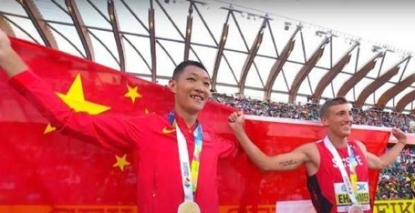 比肩刘翔！小将夺得跳远世锦赛冠军，赛后多家媒体祝贺