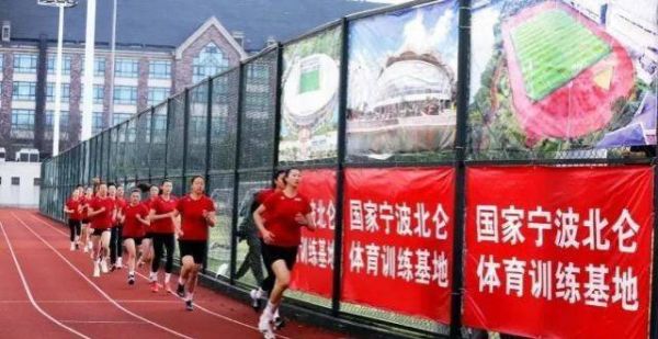 梦醒时分，女排不相信神话，务实的女排将走得更远