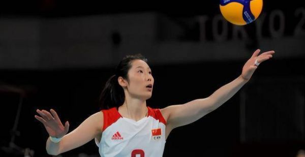 朱婷复出时间快了！在欧洲跑10公里马拉松汗流满面，直言很过瘾