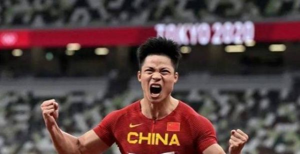 磨金石教育谈热点丨田径飞人苏炳添，不信极限，不断挑战！
