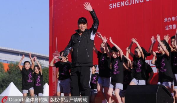 进军榴莲市场+为儿子公司站台 下半场的李永波胖了但他说很幸福