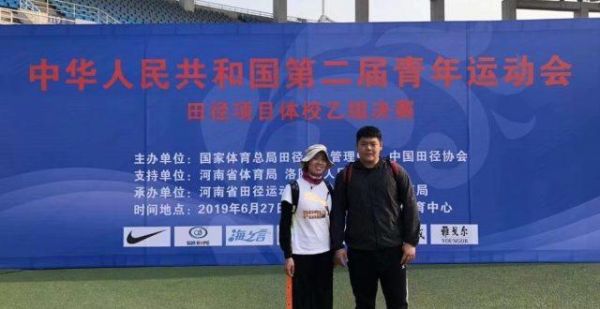 时隔33年，父子同一特长考入同学