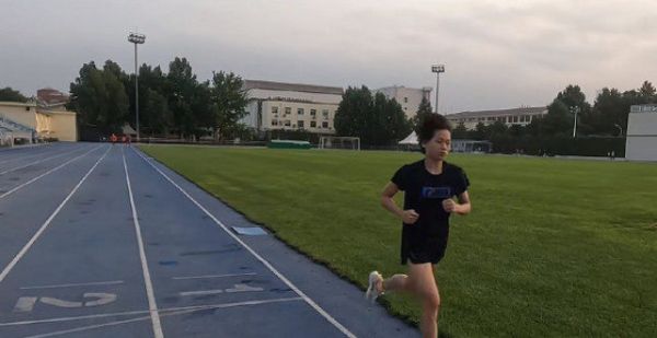 自律！全红婵坚持跑步，影响力巨：5岁半粉丝爱上10米台跳水