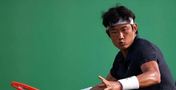又双叒叕进决赛！张之臻横扫青少年澳网冠军，美网前再夺一冠？