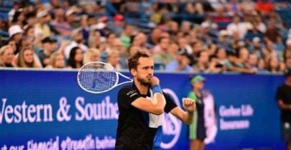 ATP球王之争白热化！5人有望美网后登顶，纳达尔希望最