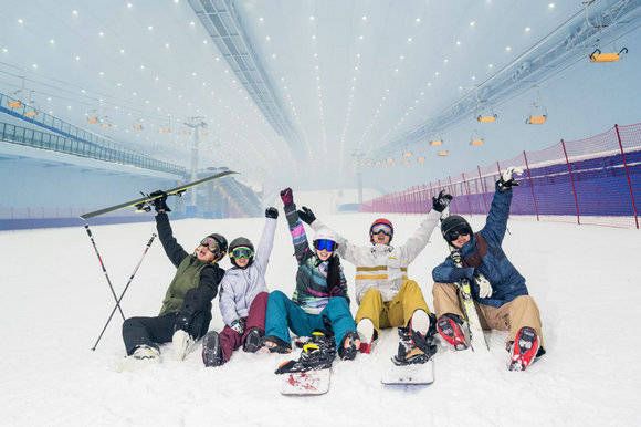 哈尔滨娱雪乐园室内滑雪规模最 创吉尼斯世界纪录