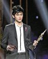 孙杨无缘体坛风云人物 央视：场外表现不职业