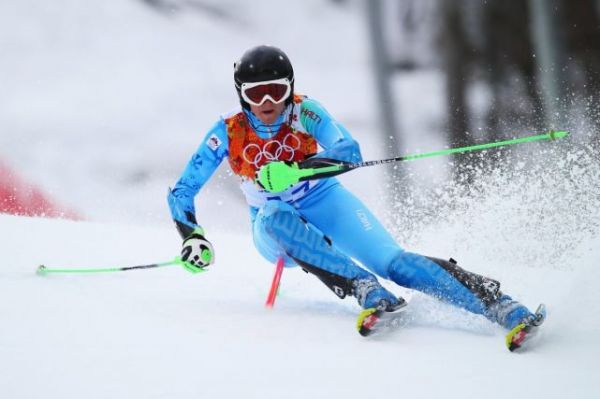 【冬奥秘事】雪上首出并列冠军 他一人代表一国