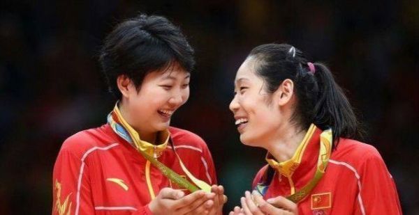 蔡斌在？放弃郎平战术体系，重启女排小快灵战术！