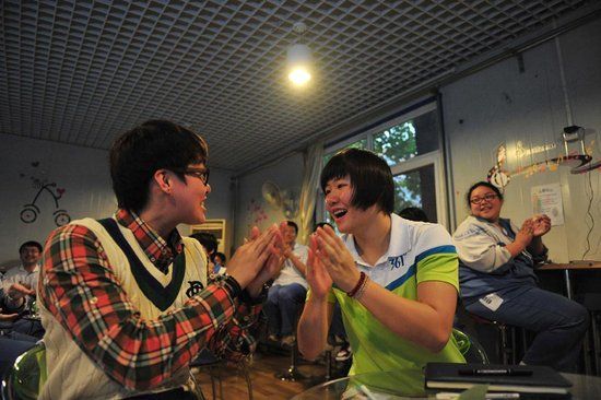 叶诗文获聘"学生成长导师" 帮助同龄学生成长