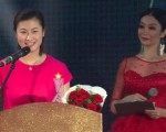 丁宁三获佳女奖实至名归 世界女乒仍是她的时代