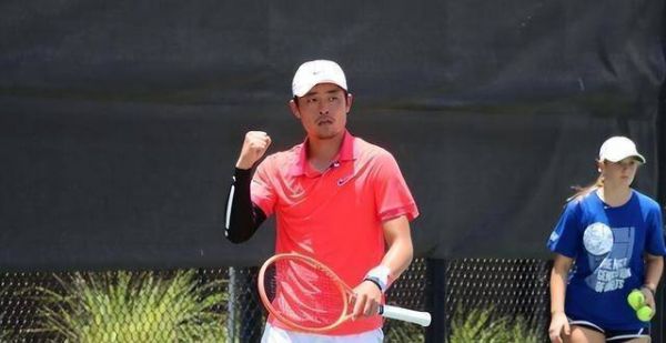 长相太过叔？吴易昺被质疑年龄造假，球迷晒9年前照片力证清白