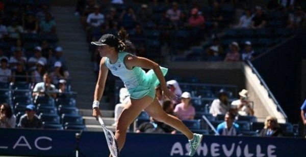 2022美网：斯瓦泰克首进美网四强，将与萨巴伦卡争夺决赛席位