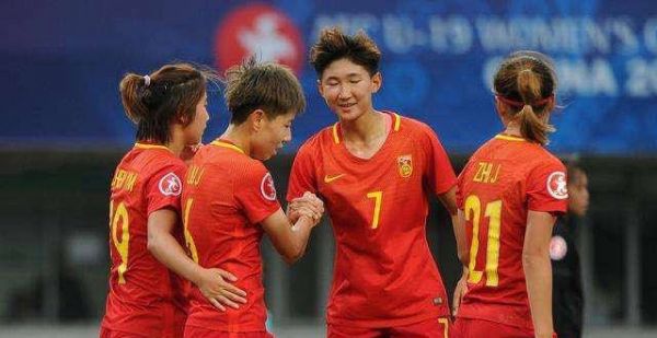 凌晨0点，女足传喜讯：上港做出重决定，球迷齐声点赞