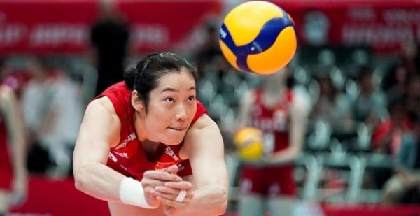 女排再迎喜讯，朱婷复出时间确定，缺席世锦赛11月正式回归