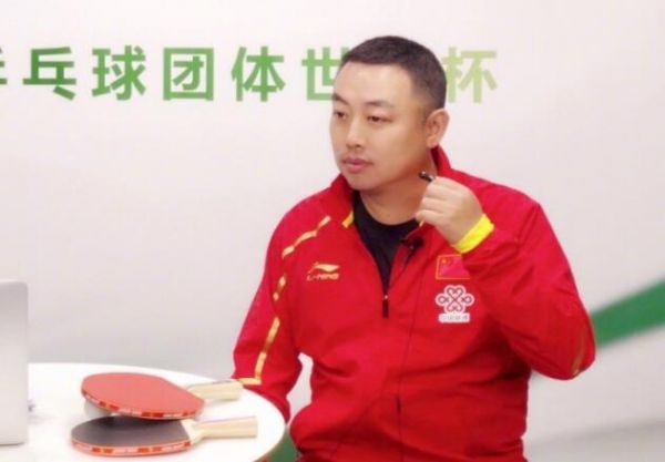 刘国梁在线“说球”首秀成功 曝光丁宁的暖心微信