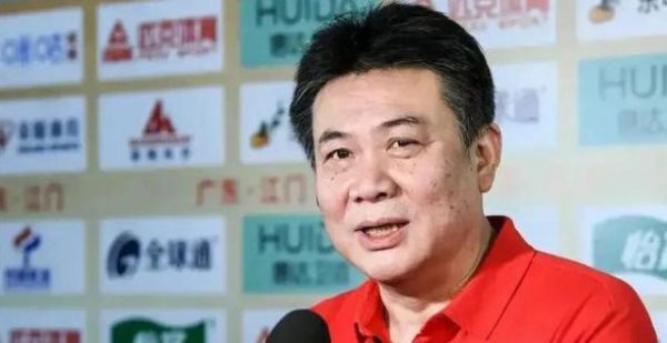 女排迎来好消息，蔡斌面临下课风波，郎平获得新职位