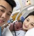 王皓再当爹喜得贵子 教练和奶爸角色都是考验