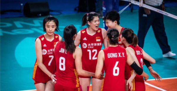 从女排世联赛看主攻竞争！王云蕗主打不现实，吴晗和仲慧可二选一