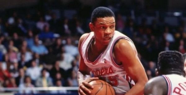 NBA会妥协吗？里弗斯奉劝欧文和西帝：自己也曾是受害者！