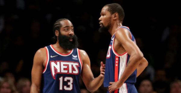 NBA现役首人！杜兰特创神迹却成“里程悲”，赛后发言令人心疼