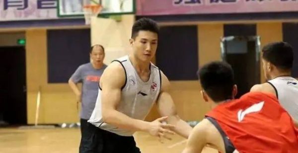 【CBA】“状元”王翊雄归队训练，长春赛区或对外
