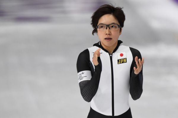 日本刷纪录上瘾的速滑女魔王 中文也说得666