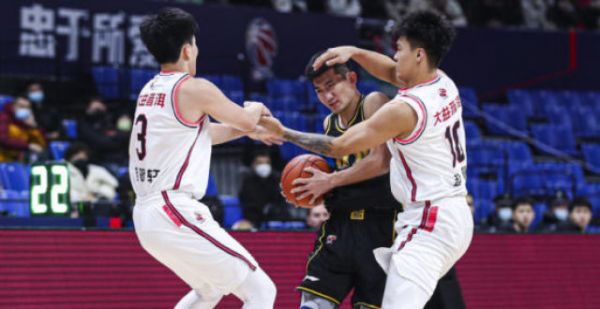 CBA前瞻：深圳VS浙江广厦，第一集团内战，沈梓捷战胡金秋