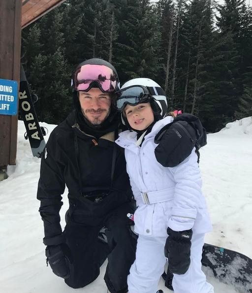 囧三都打冰球了？难怪小贝要将足球希望寄托在热爱滑雪的小七身上
