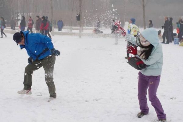 又好玩又激烈 为什么打雪仗不能进入冬奥会？